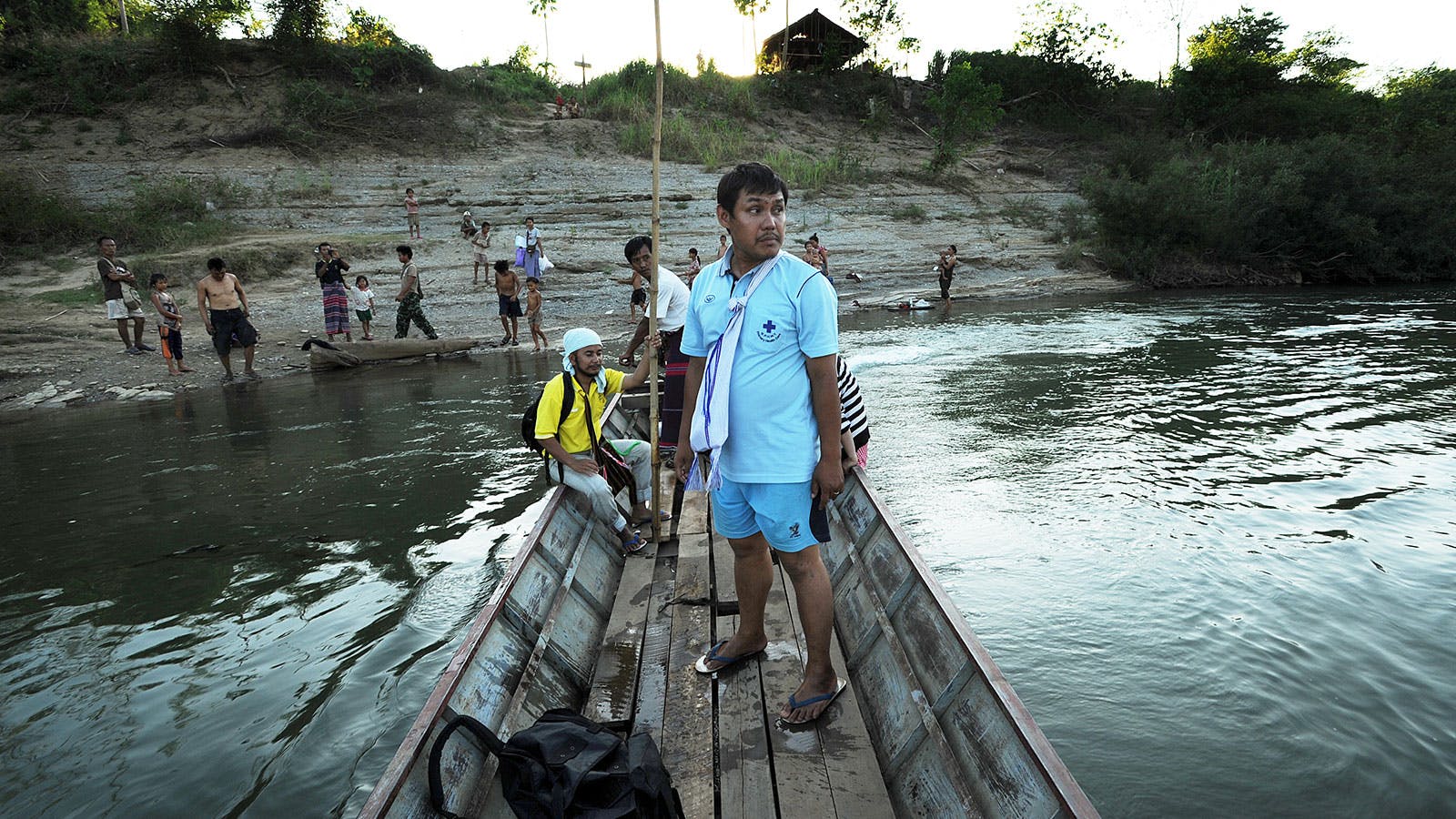 Rugzakdokters reizen naar moeilijke bereikbare gebieden om vluchtelingen uit Myanmar te helpen