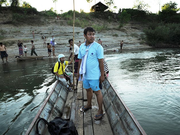 Rugzakdokters reizen naar moeilijke bereikbare gebieden om vluchtelingen uit Myanmar te helpen