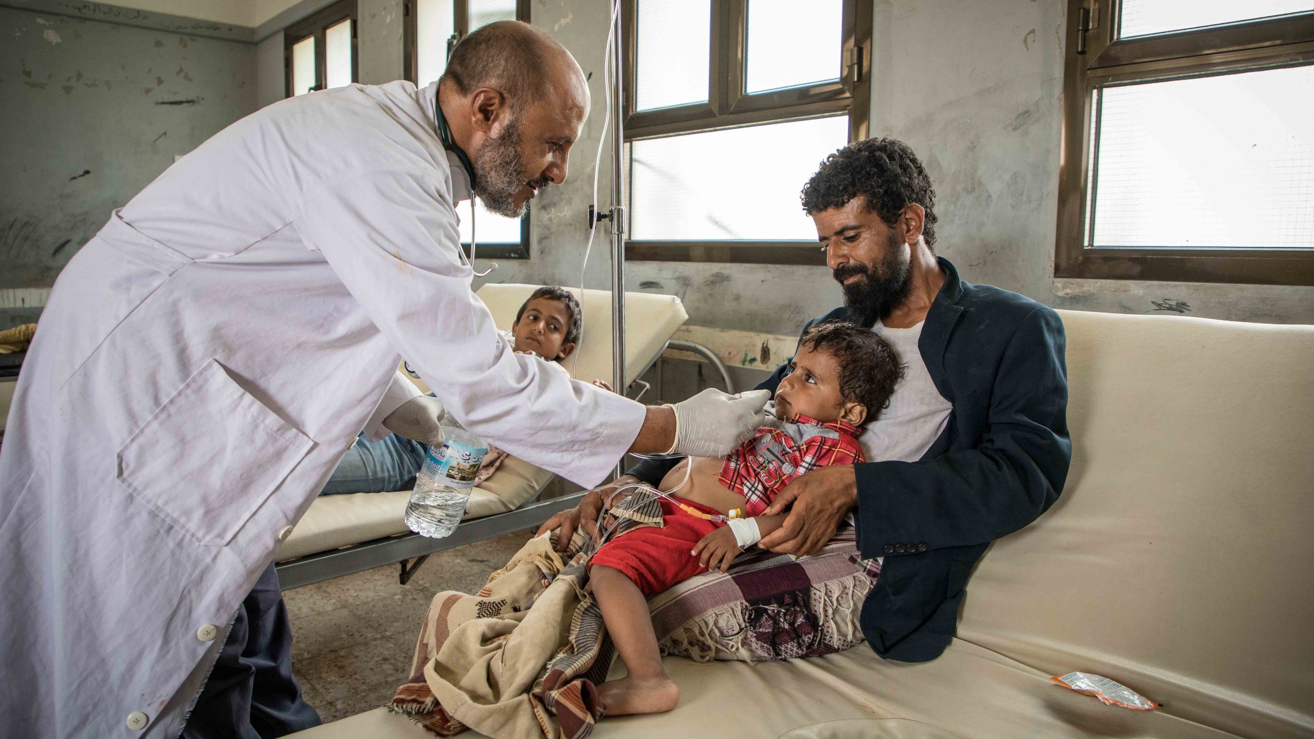 Help vluchtelingen voor noodhulp, in Jemen worden er bijvoorbeeld met jouw donatie mensen geholpen met medische hulp