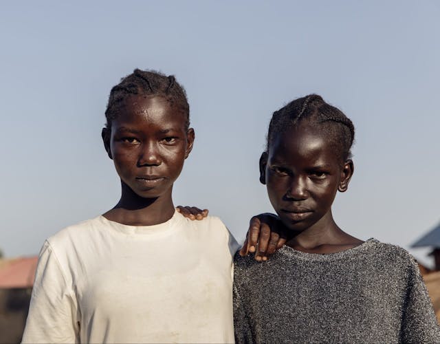 Portretfoto twee jongens in Zuid-Soedan