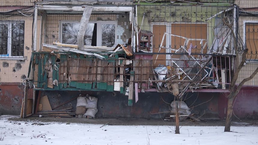 Verwoestingen huis in Oekraïne
