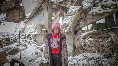 Portretfoto van jong meisje in Idlib