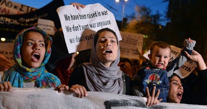 vrouwen op de vlucht demonsteren in griekenland