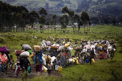 Mensen op de vlucht bij Goma, DR Congo.