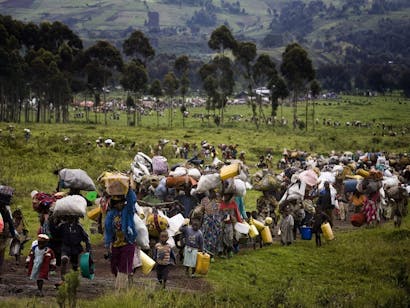 Mensen op de vlucht bij Goma, DR Congo.