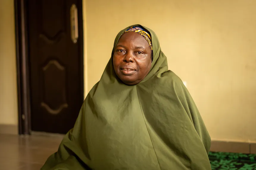 Een portretfoto van Hauwa Buba.