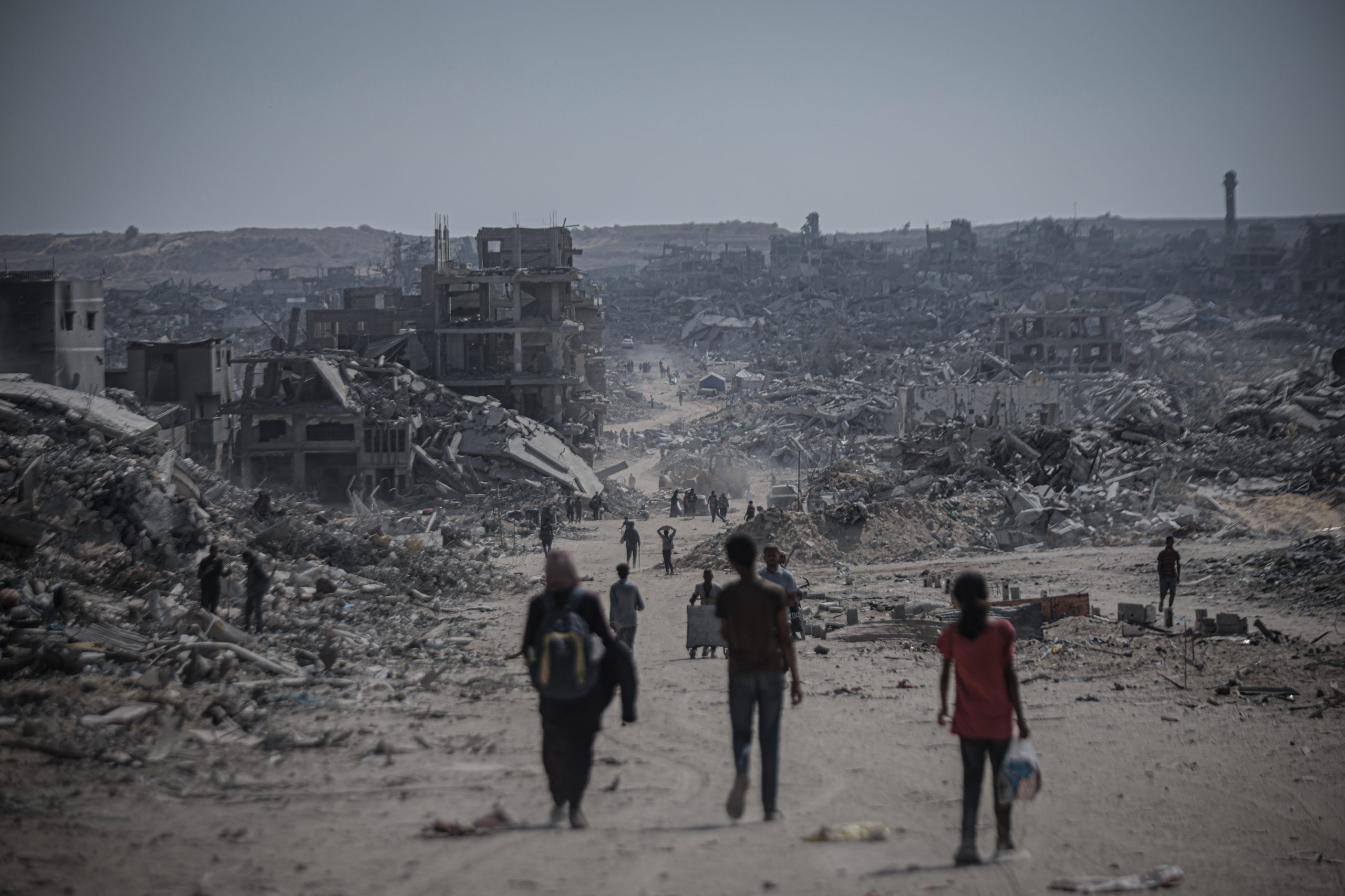 Palestijnen keren terug naar Gaza na de aankondiging van het staakt-het-vuren