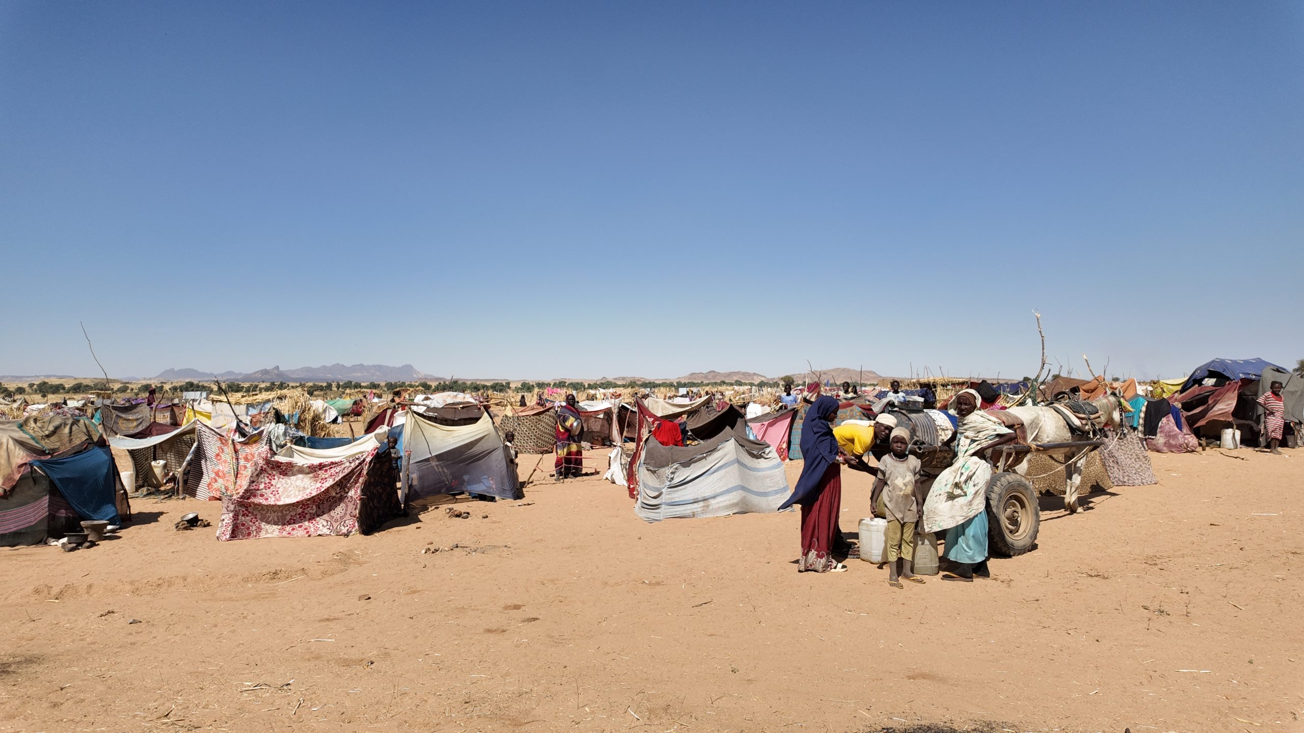 Een overzichtsfoto van een kamp voor ontheemden in Tawila, Soedan